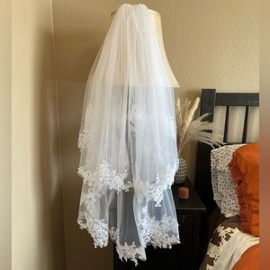 NEW Two Tier Lace Wedding Veil